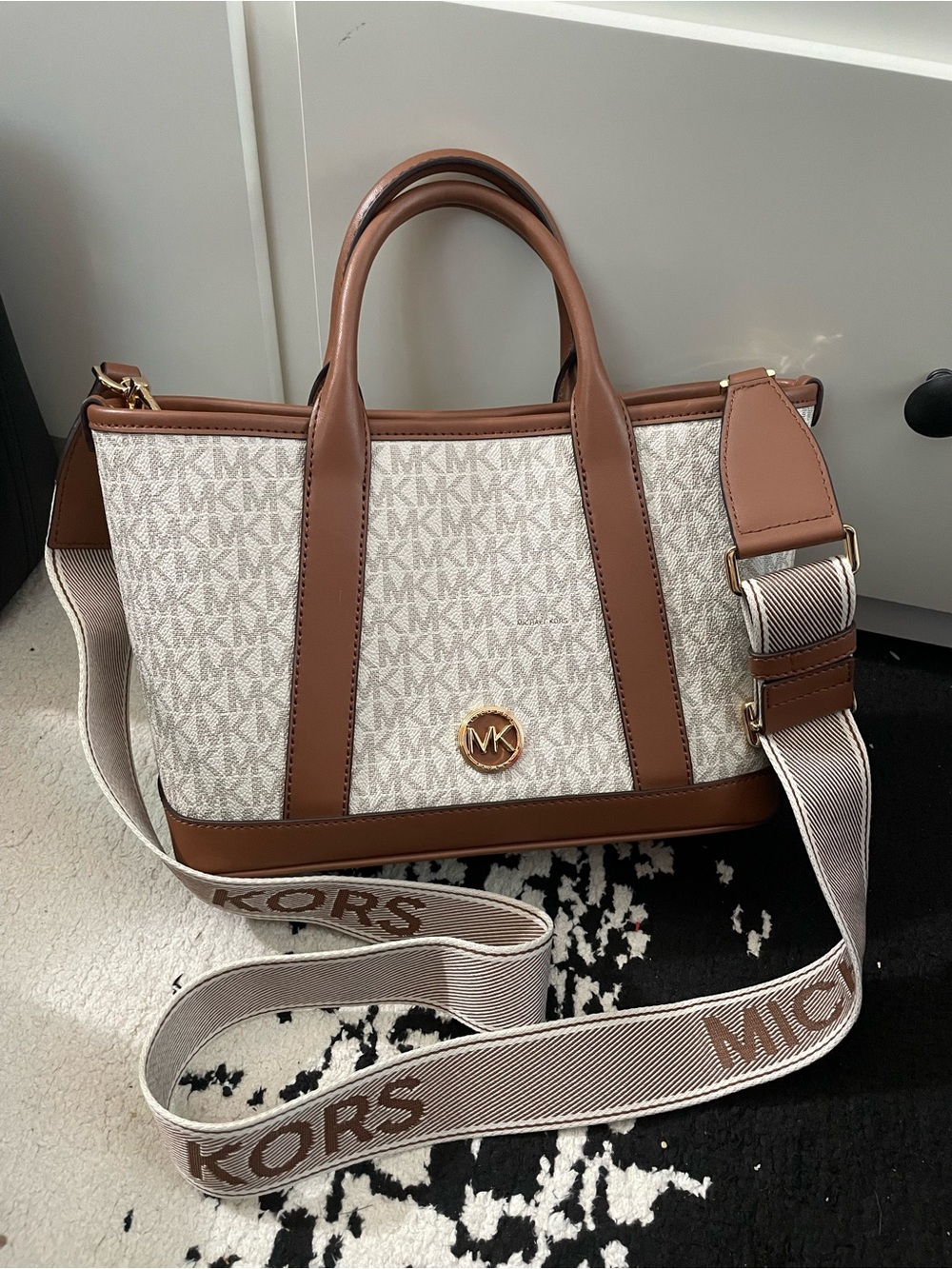 (NEW) Michael Kors Jet Set Logo Satchel